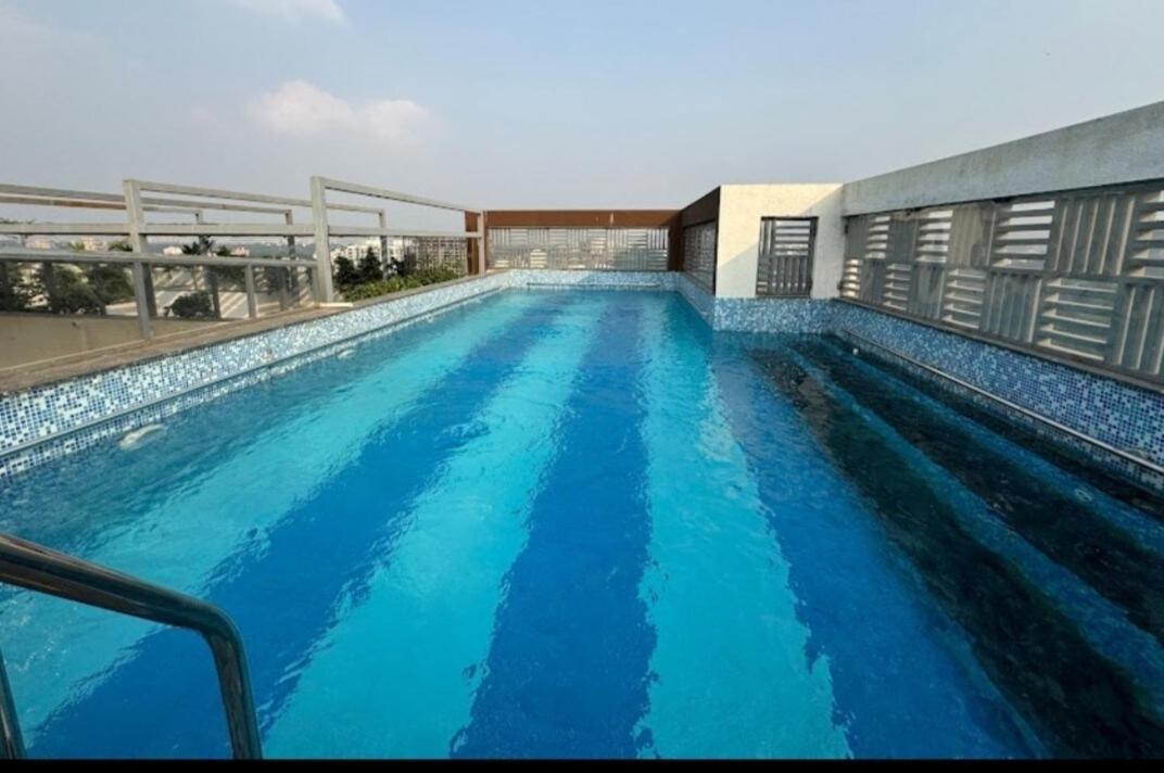 Bamboo 3bhk With Skylounge & Pool Apartment